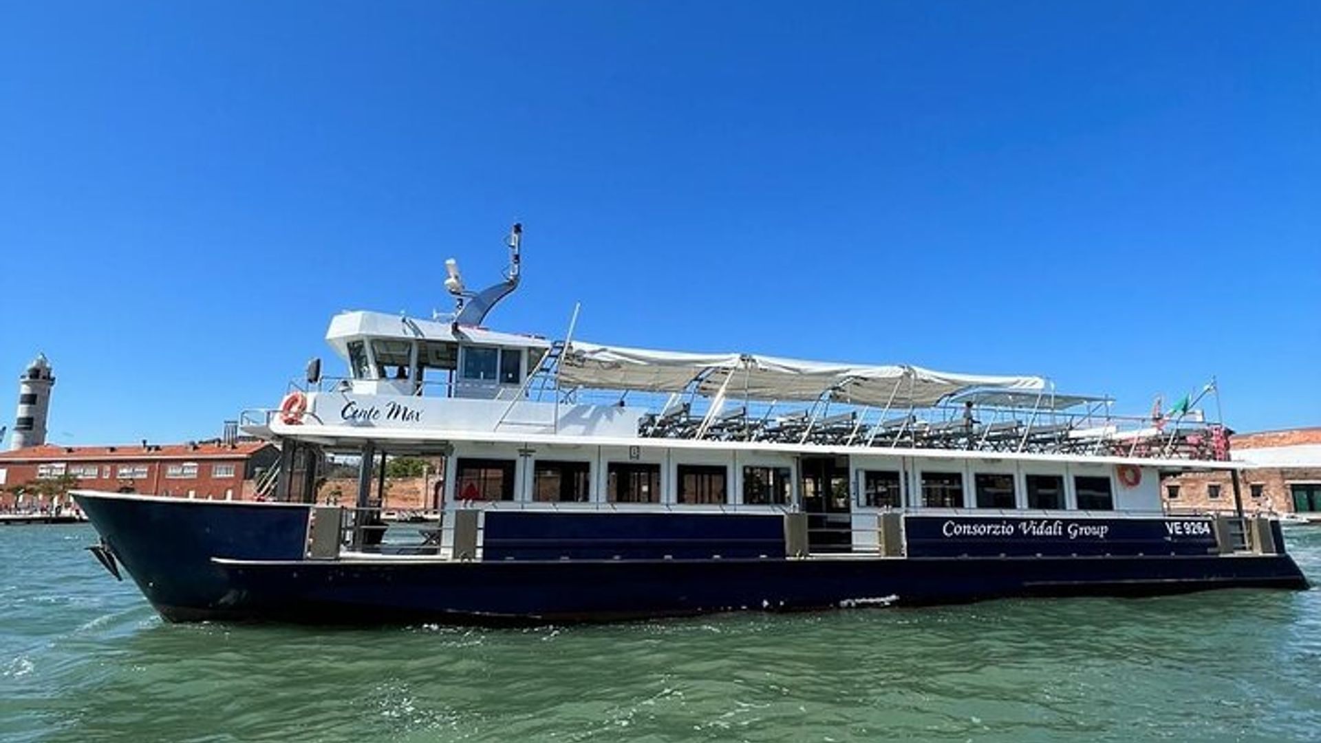 Half-Day Venice Lagoon Cruise: Murano Island and Burano Island