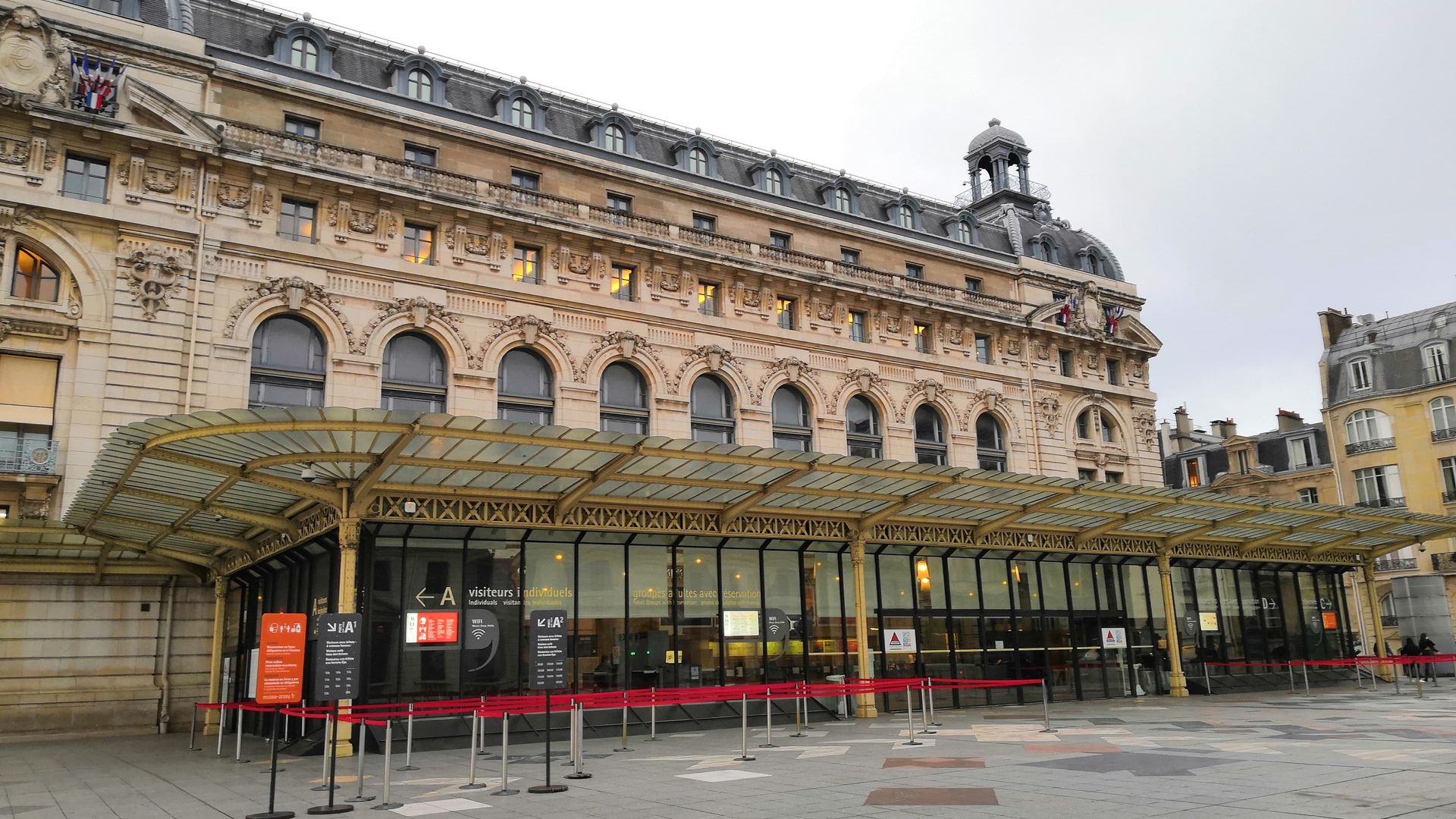 Private Guided Orsay Museum Tour & Skip-the-Line Entry