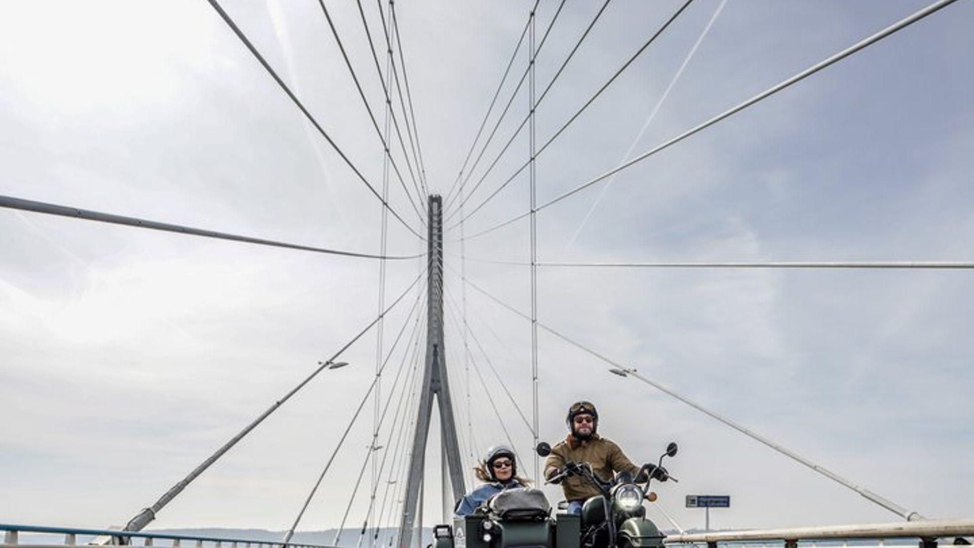 Normandy Coastal Tour in a Vintage Motorcycle Sidecar