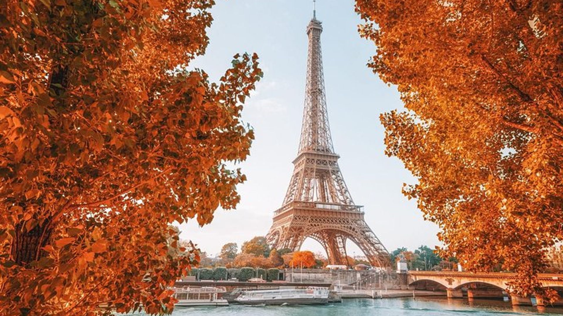 OT Paris Eiffel Tower 2nd Level Spanish Guided Tour with Ticket For Summit
