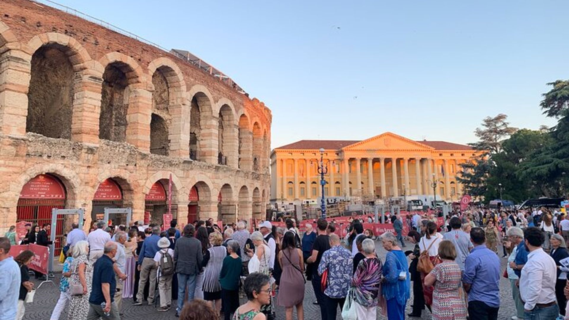 Verona: Arena Skip-the-Line & Secret Hidden Gems Walking Tour