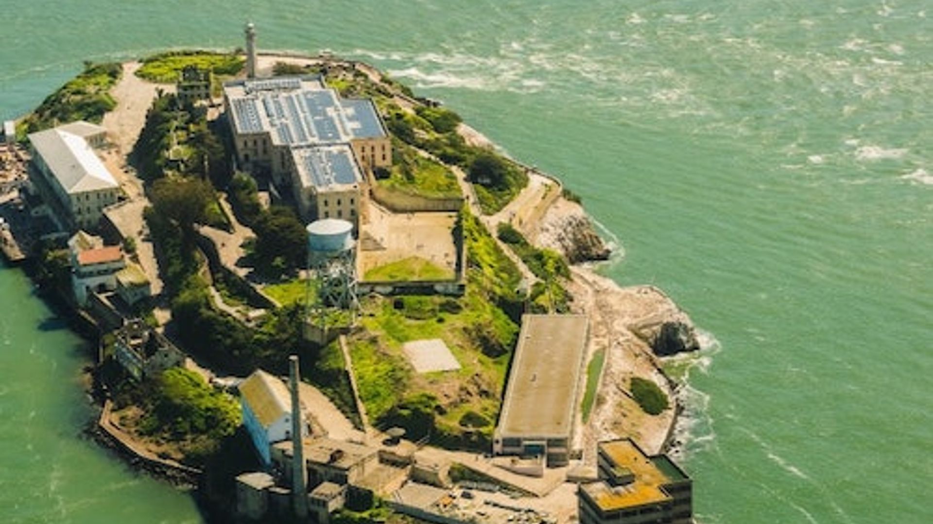 San Francisco: Alcatraz City Sites Helicopter Tour image 1