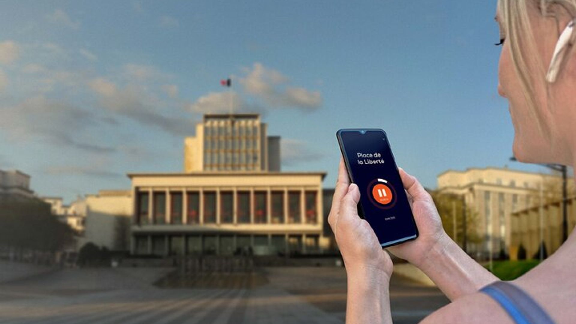 Brest 3.5-hour audio guided walking tour and 27 audio commentaries