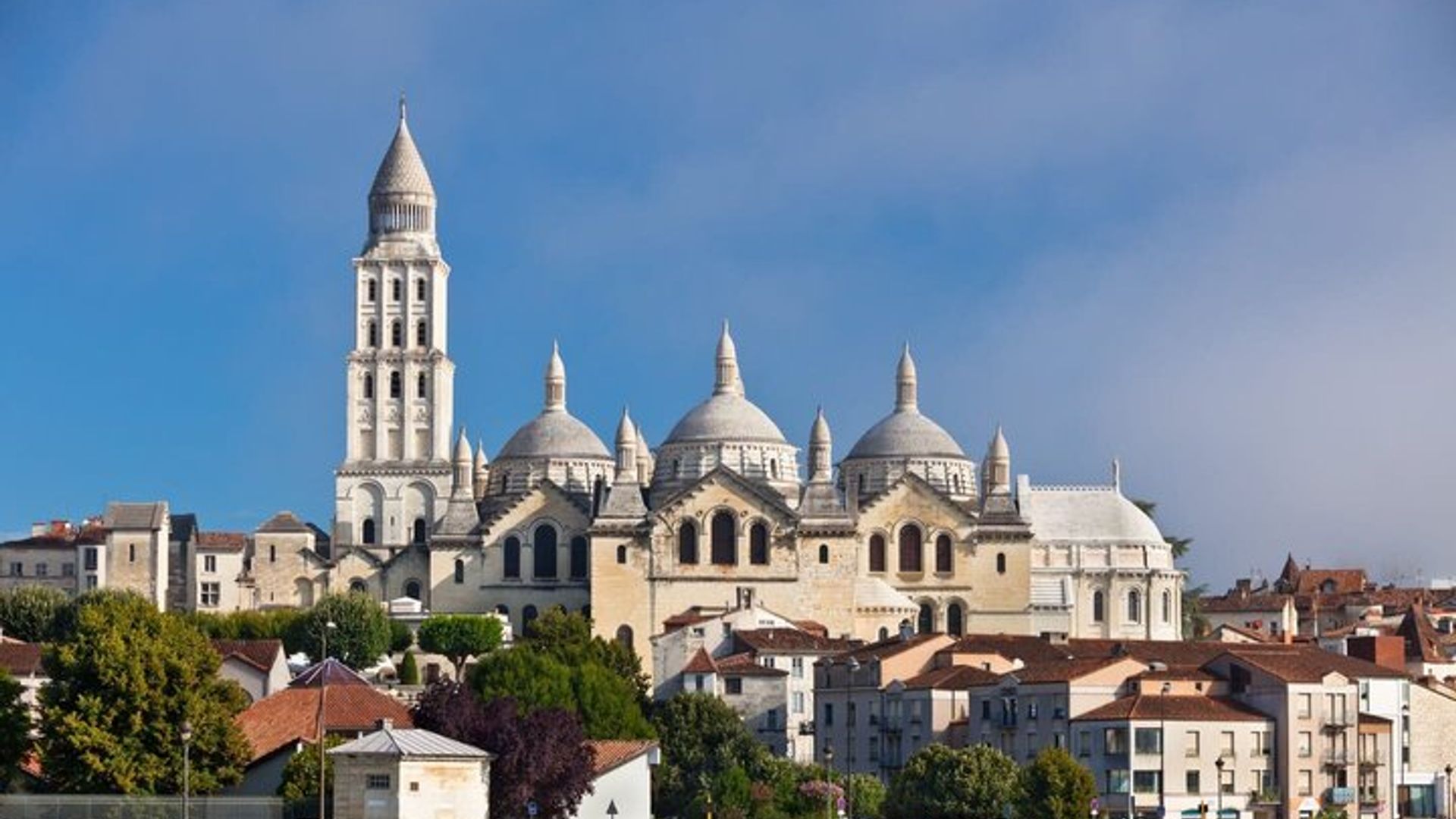 Bonjour Périgueux : Privé 2 - Heure Intro City Walk avec Guide Local