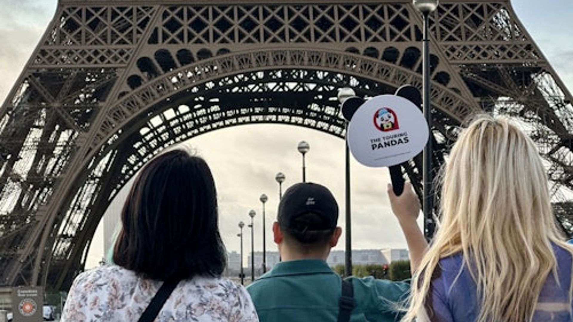 Tour Eiffel : Visite guidée + Accès au 2e étage et au sommet par ascenseur