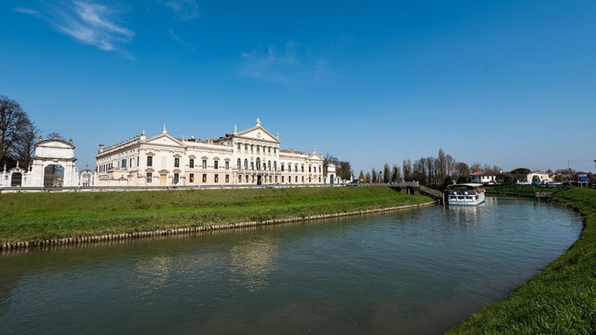 Tour to the Venetian Villas and the Brenta Riviera from Terme
