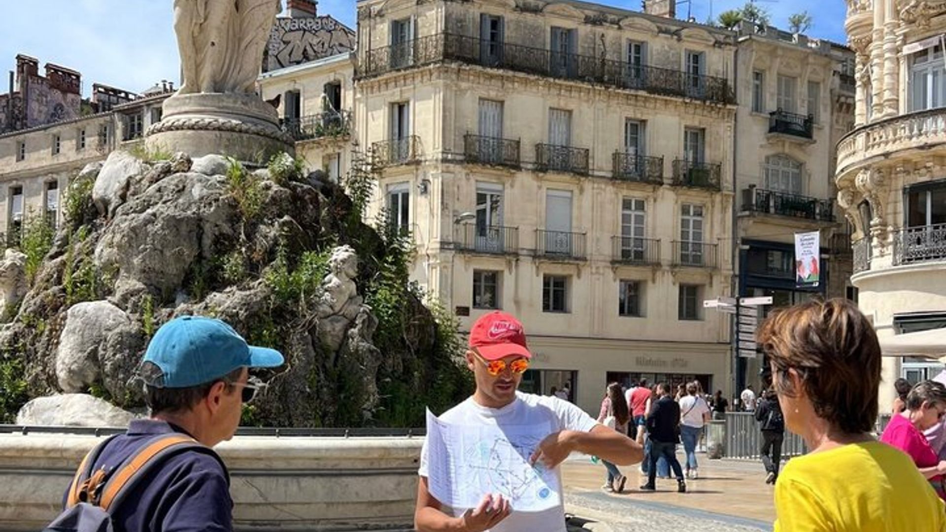 Visite Guidée du Centre Ville de Montpellier en Vélo électrique