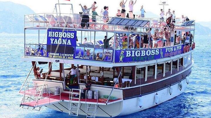 Marmaris All-Day Boat Tour with BBQ Lunch and Hotel Transfers