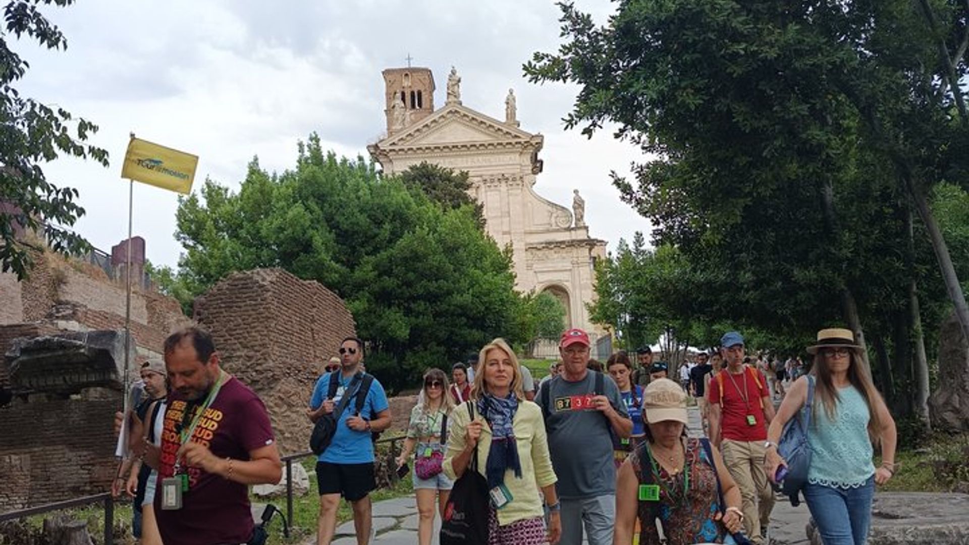 Rome: Colosseum, Forum and Palatine Hill Tour