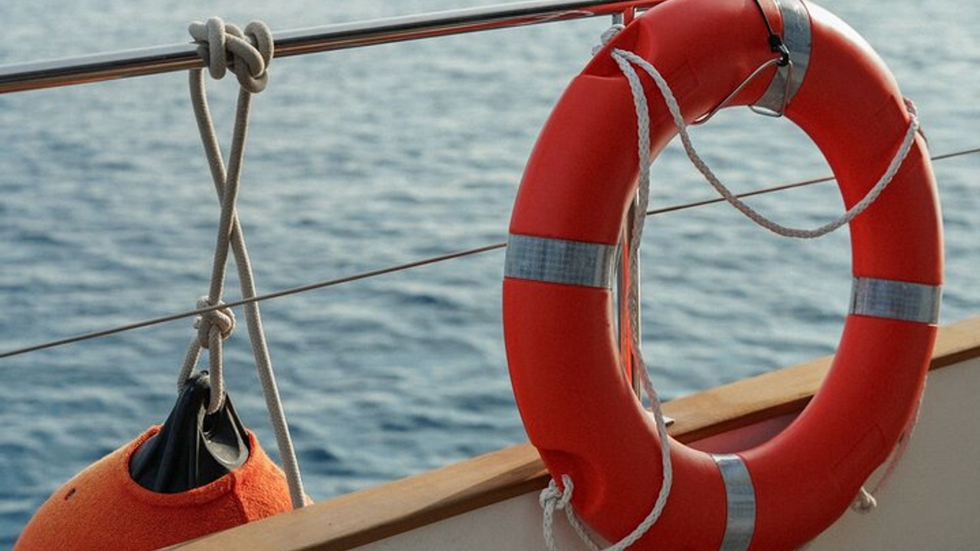 Cruzeiro de Catamarã no Golfo de Ajaccio 4H