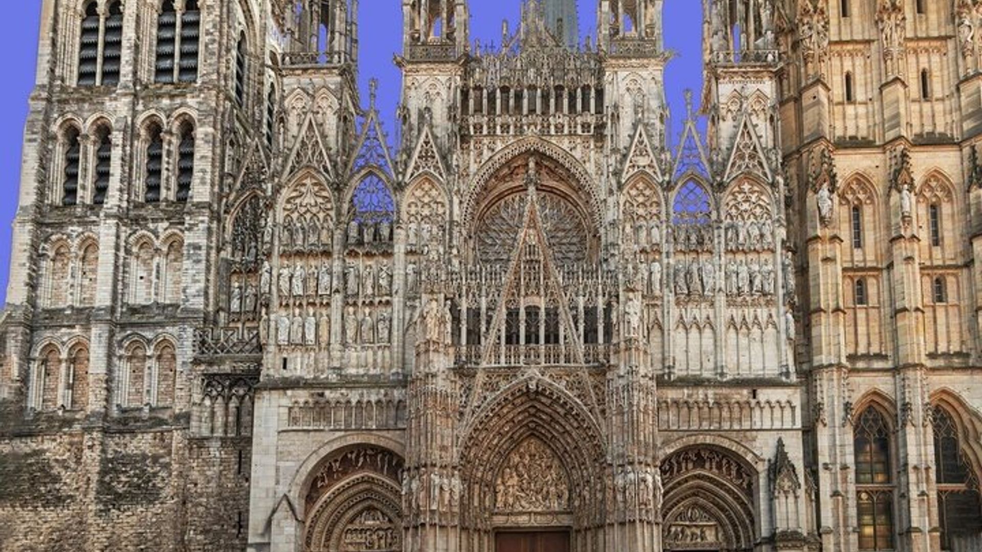 Tour autoguiado por los relojes, catedrales y castillos de Rouen