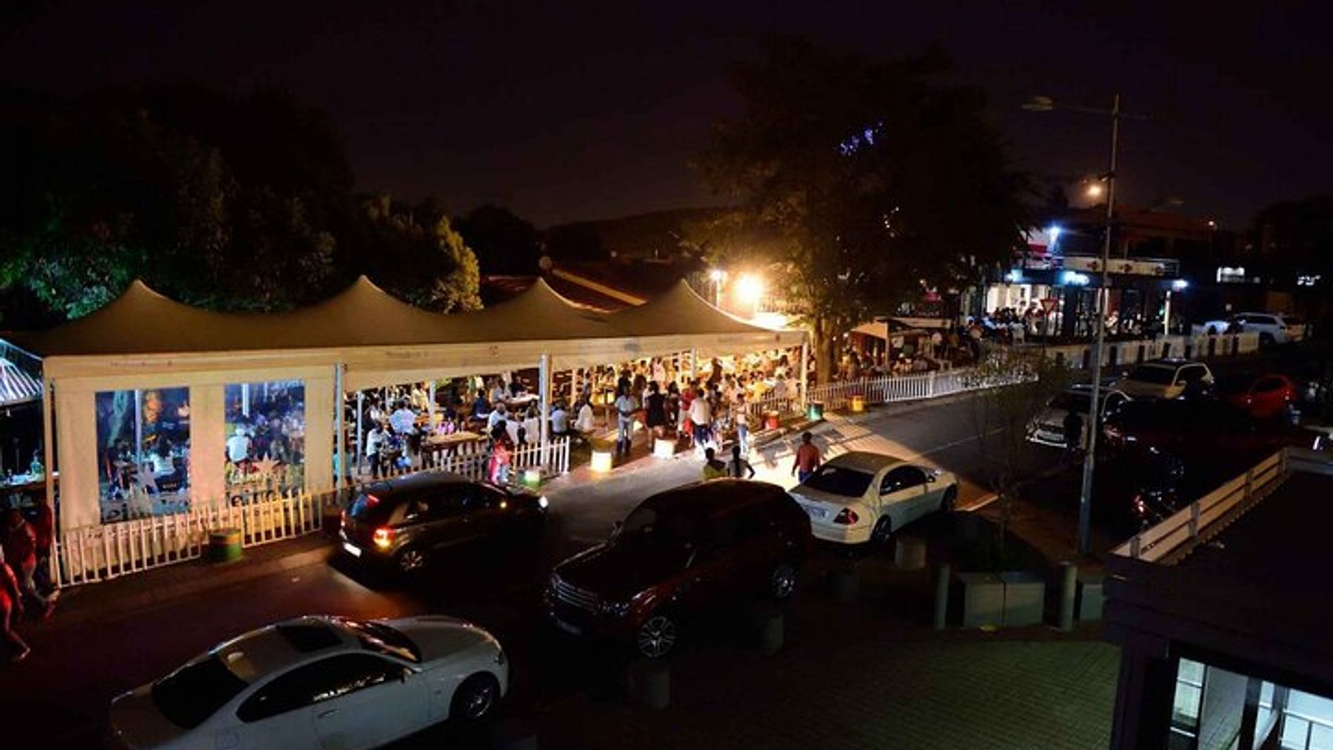ทัวร์กลางคืน Soweto พร้อมรถกระบะ