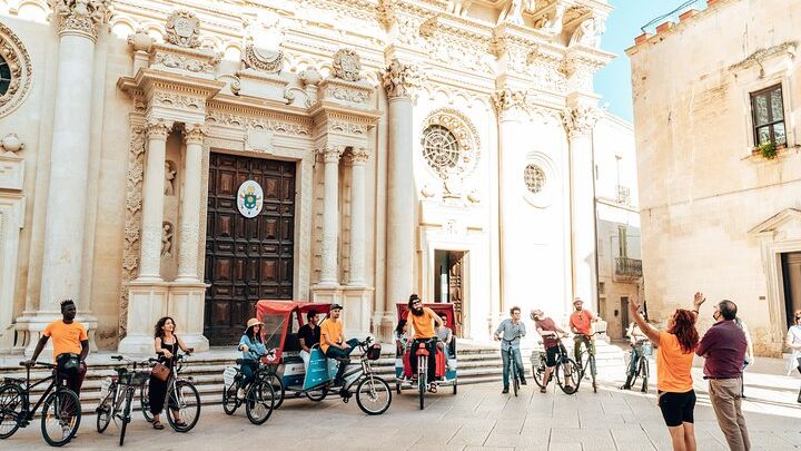 Lecce Historical Attractions Tour in Group (2h)
