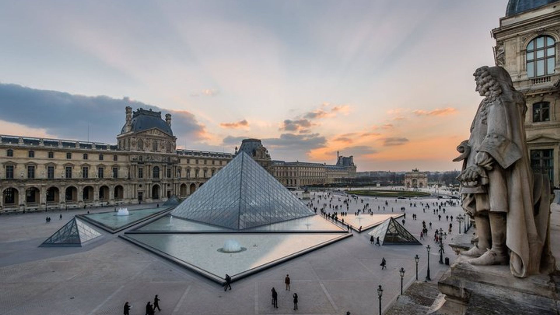 Louvre Museum Ticket with Optional Seine River 1-hour cruise