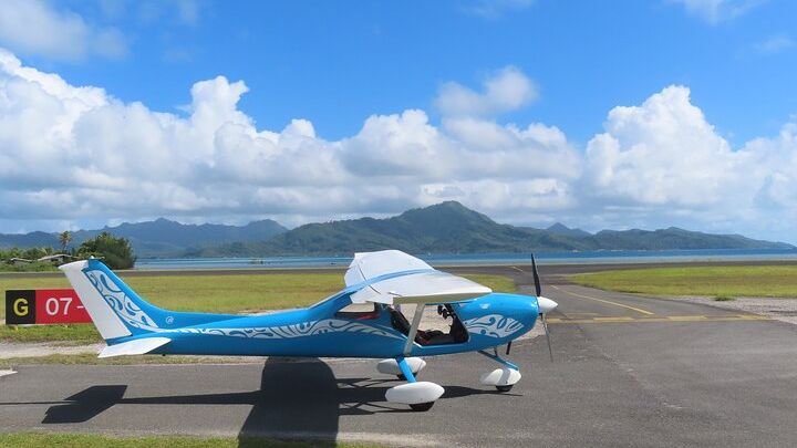 Bora Bora 30-minute Private Flight in a Light Aircraft