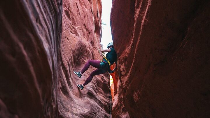 Kanab the Huntress Small-Group Half-Day Canyoneering Tour