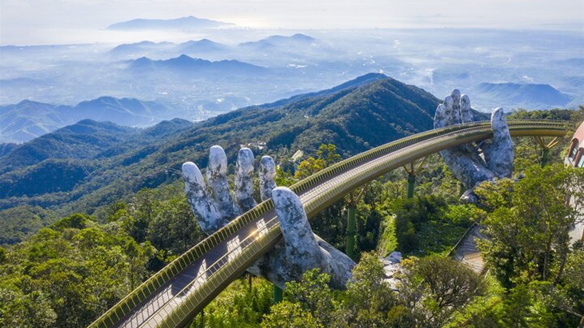 Chan May à Golden Bridge via Hai Van – Chauffeur anglophone