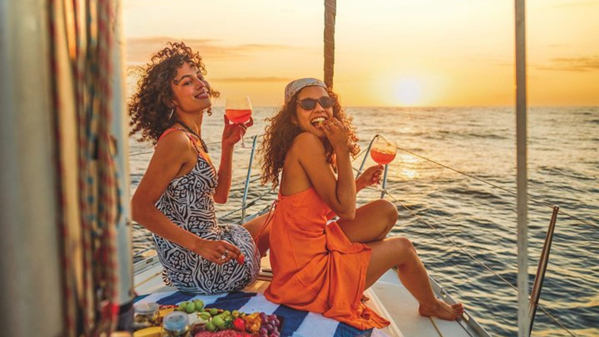 6 - Dîner-croisière en catamaran d'une heure au départ d'Albufeira