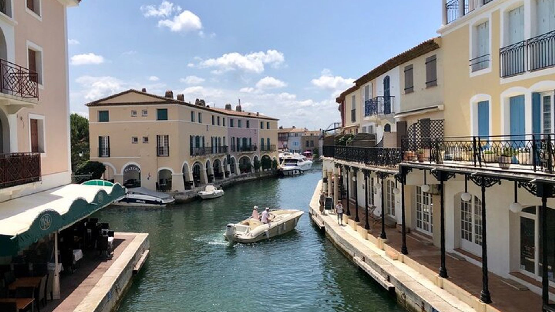 Visite privée de Saint-Tropez à Port Grimaud et Grimaud Village