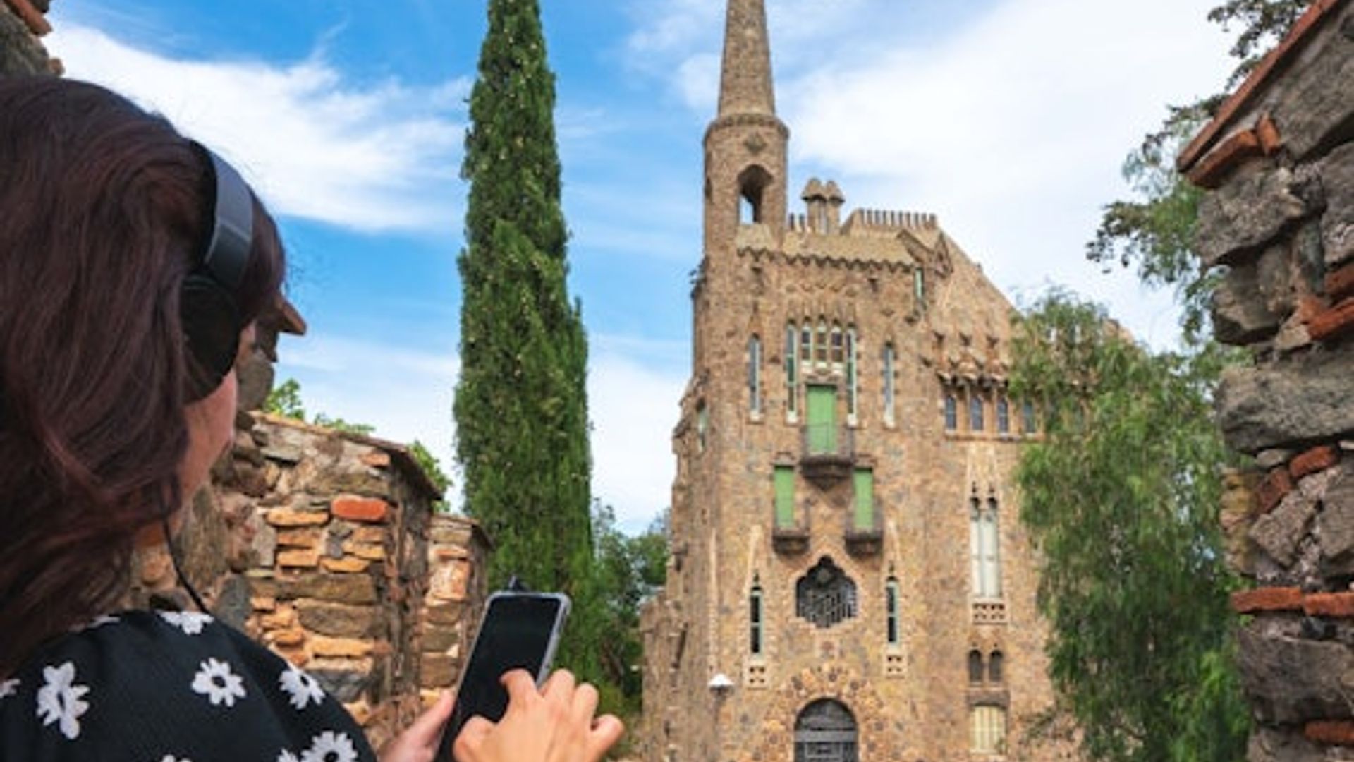 Torre Bellesguard: Entry Ticket + Audio Guide App