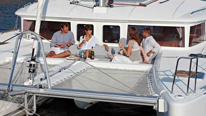 Santorini Caldera Sailing Tour with BBQ Lunch and Drinks
