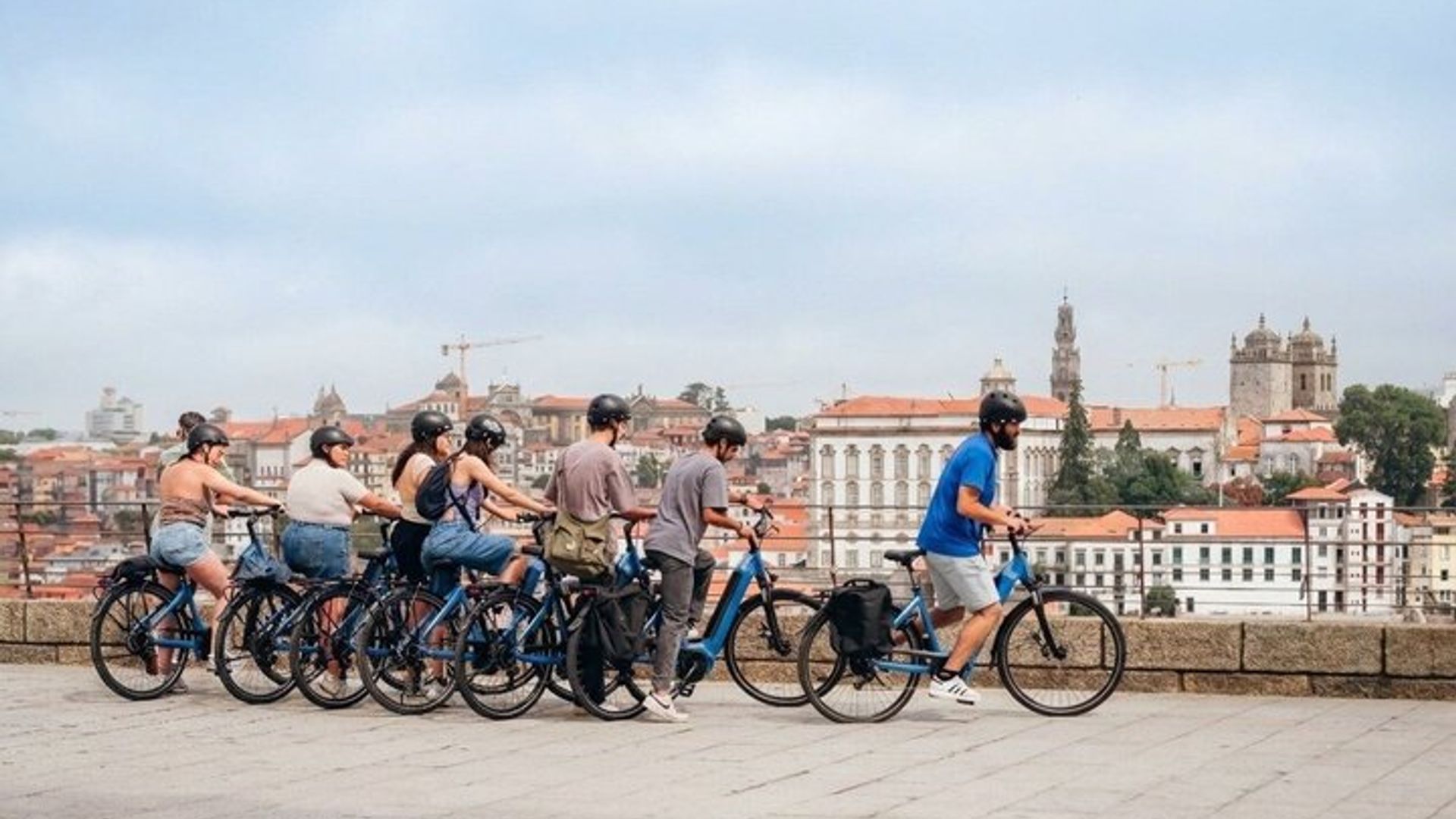 Geführte Sightseeing-Tour durch Porto mit dem Elektrofahrrad
