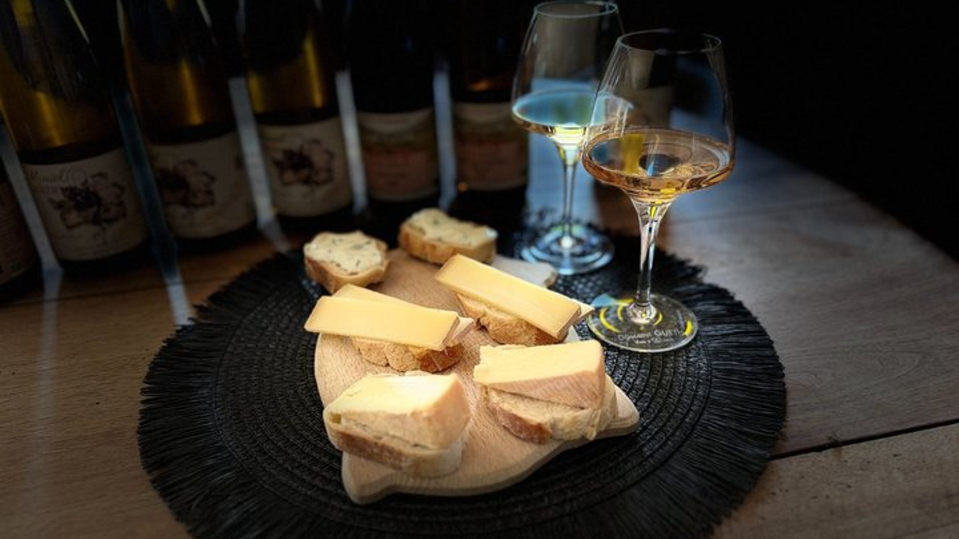 Dare to Discover Cheese & Organic Alsace Wine Pairings !