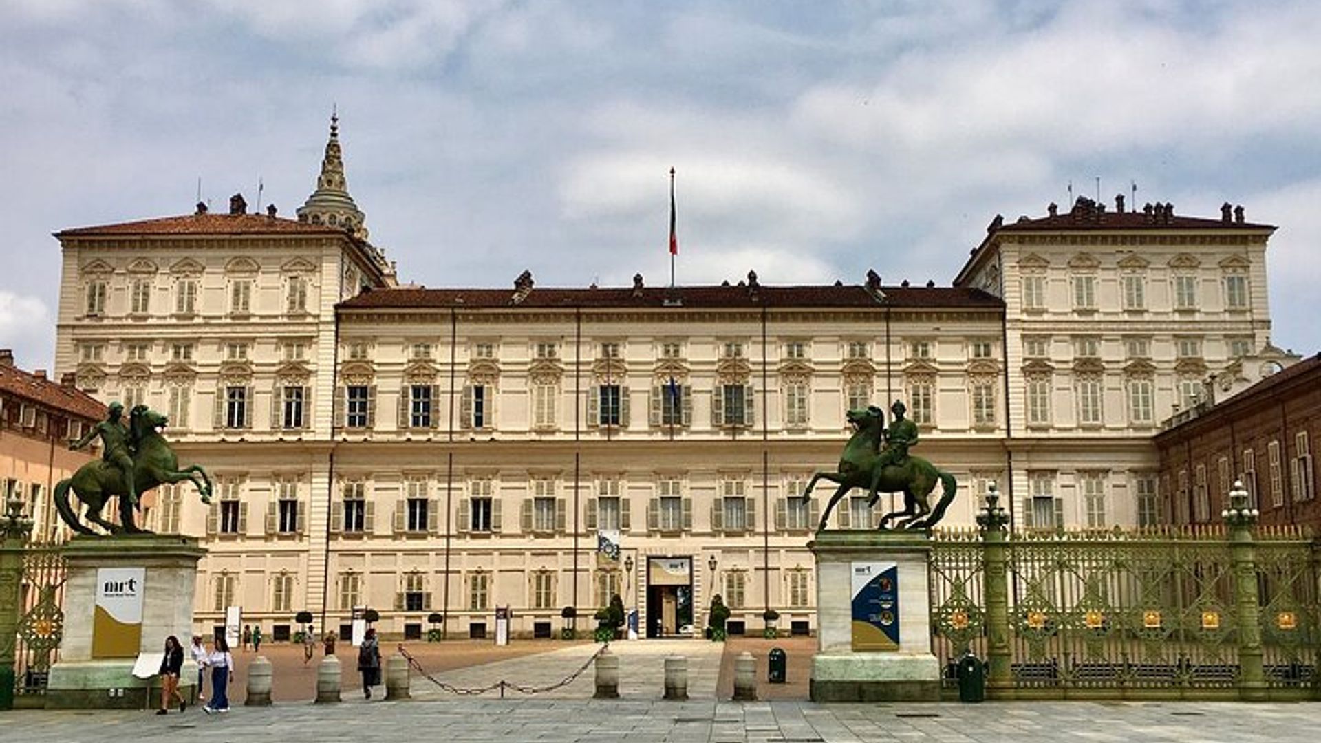 Turin Royal Palace Skip-the-line Small-Group Tour