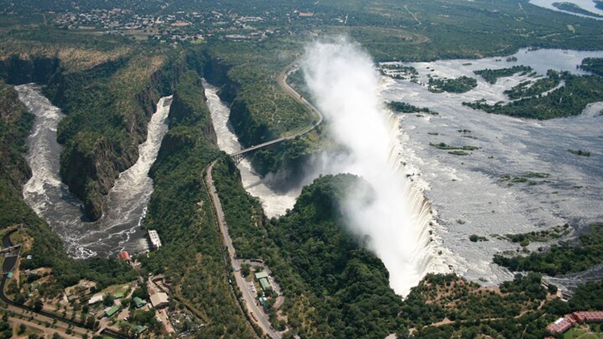 Zimbabwe: Victoria Falls Small-Group Helicopter Tour