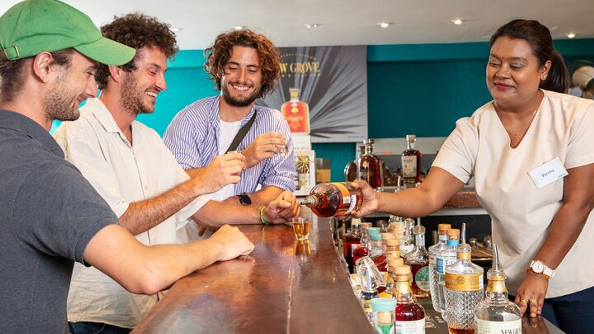 Visita a L'Aventure du Sucre para degustación de azúcares morenos y rones.