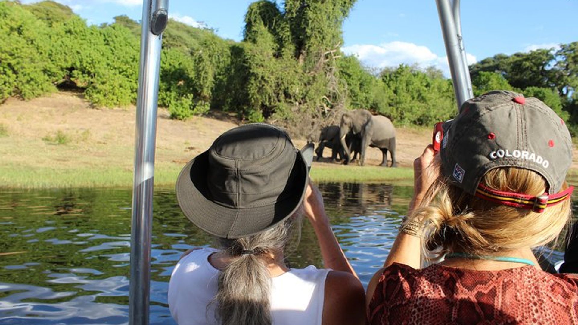 Isumo rya Victoria: Whitewater Rafting + Chobe Safari Combo