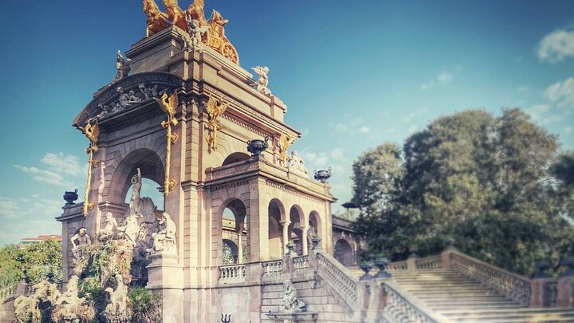 Barcelona Smartphone Photography Lesson and Walk image 2