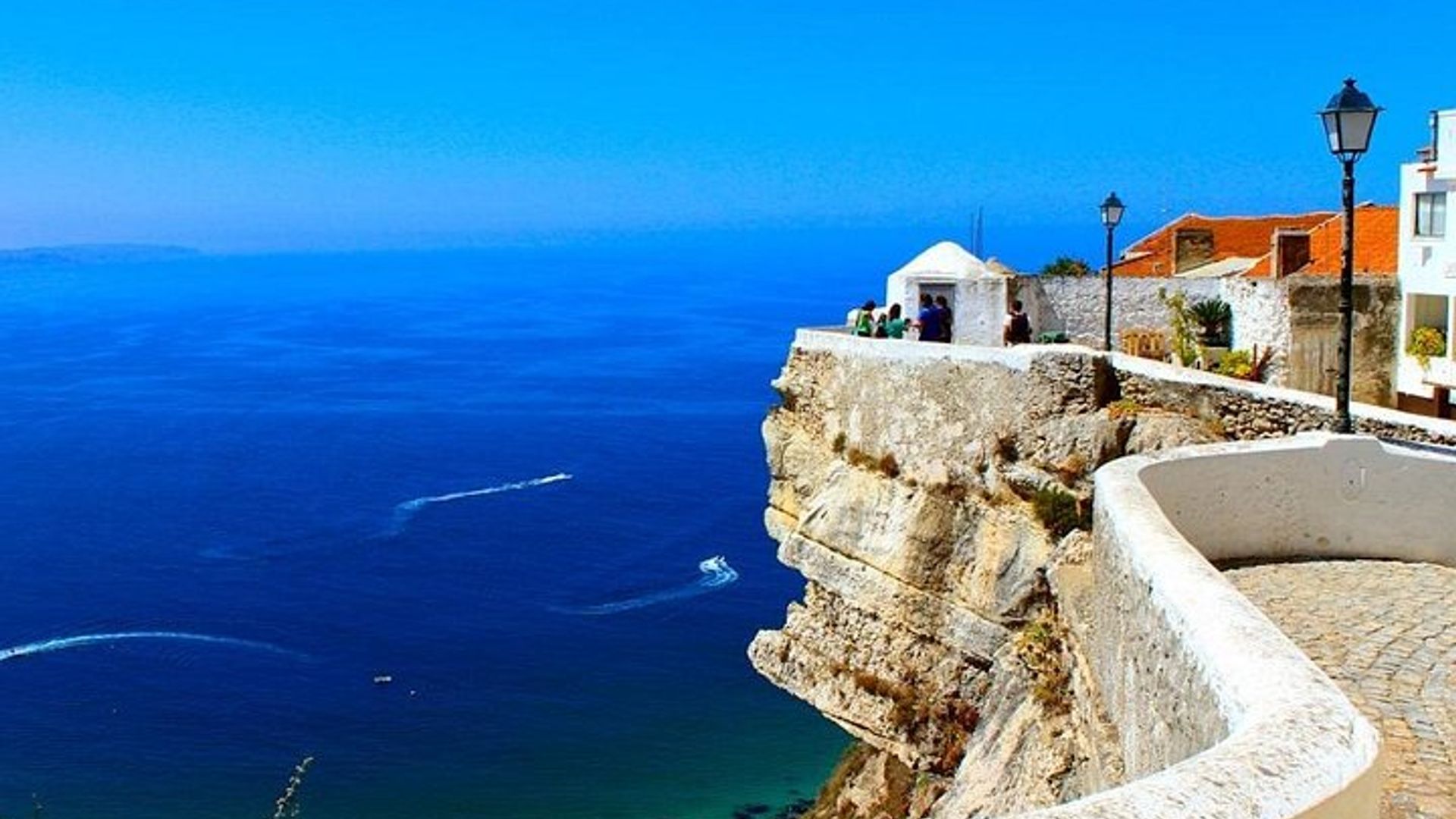 Half-Day Private tour to Obidos and Nazare From LISBON