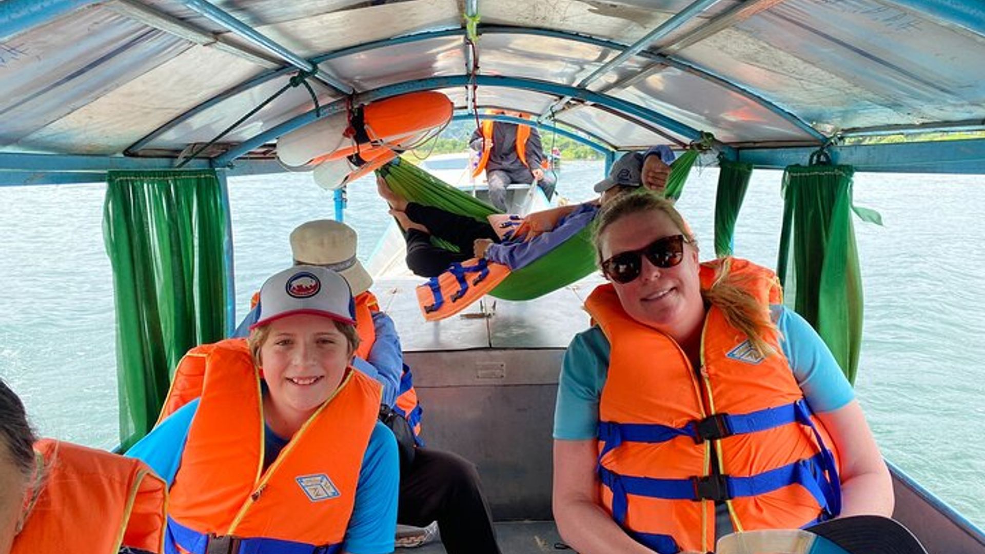 Traslado de autobús desde Hue a Phong Nha 1 Way