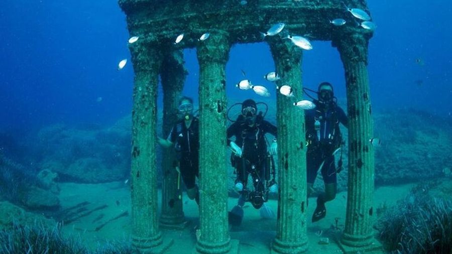 Side Scuba Diving Adventure with Lunch & Roundtrip Transfer