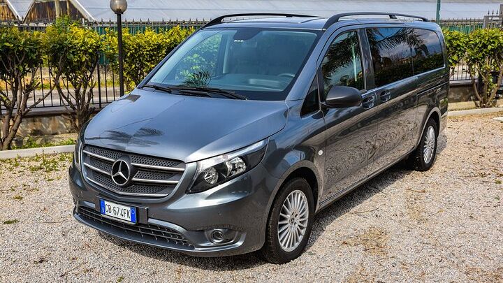 Naples Private Transfer From Positano with Hotel Pickup