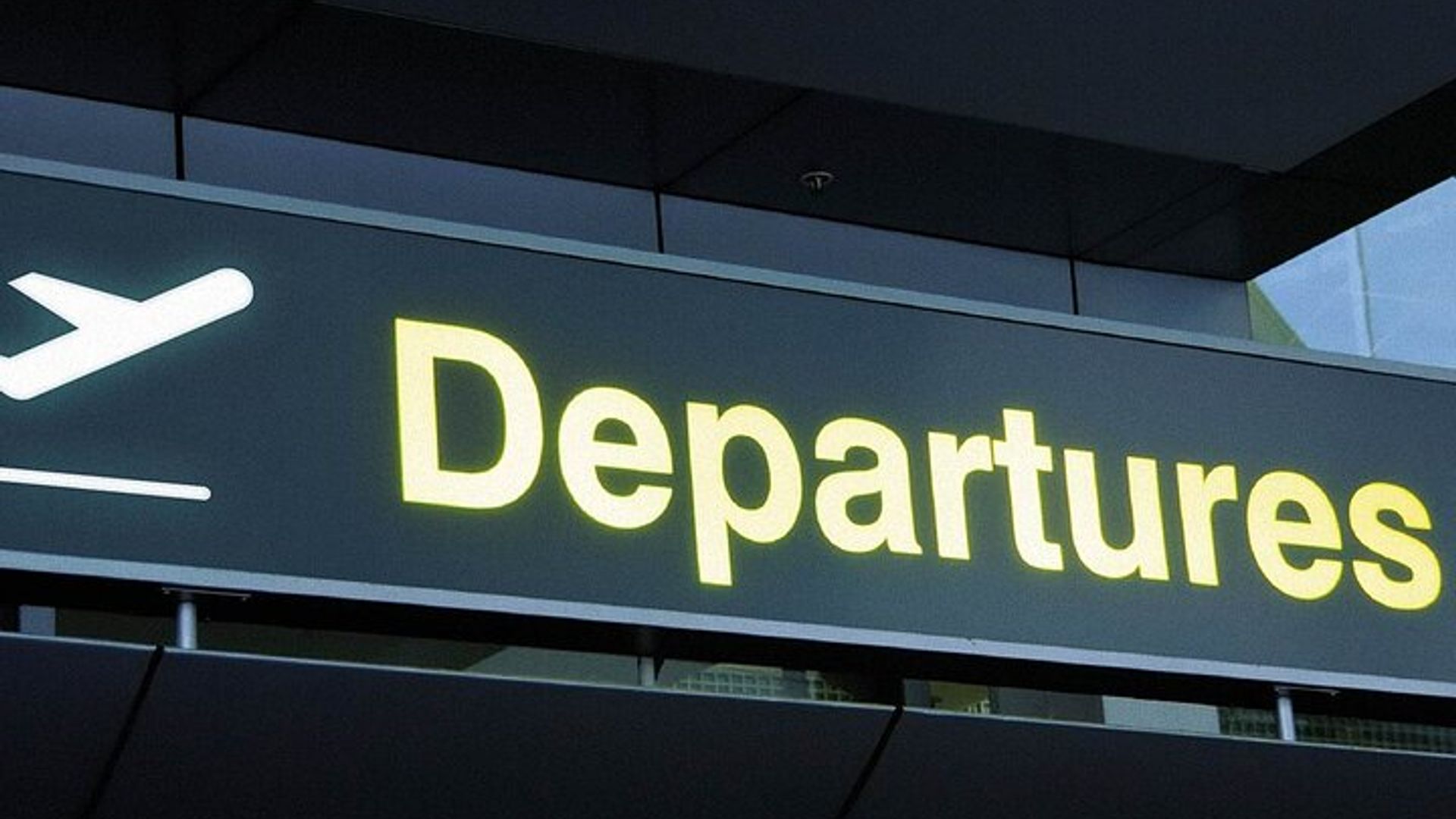 Paris Private Transfer to Charles De Gaulle or Orly Airport