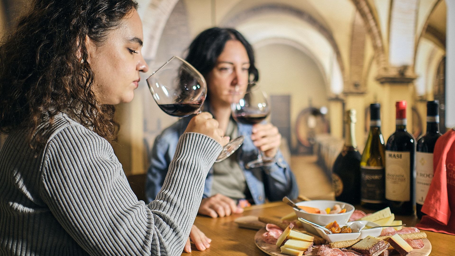 Wine Tasting Workshop near Juliet's Balcony in Verona