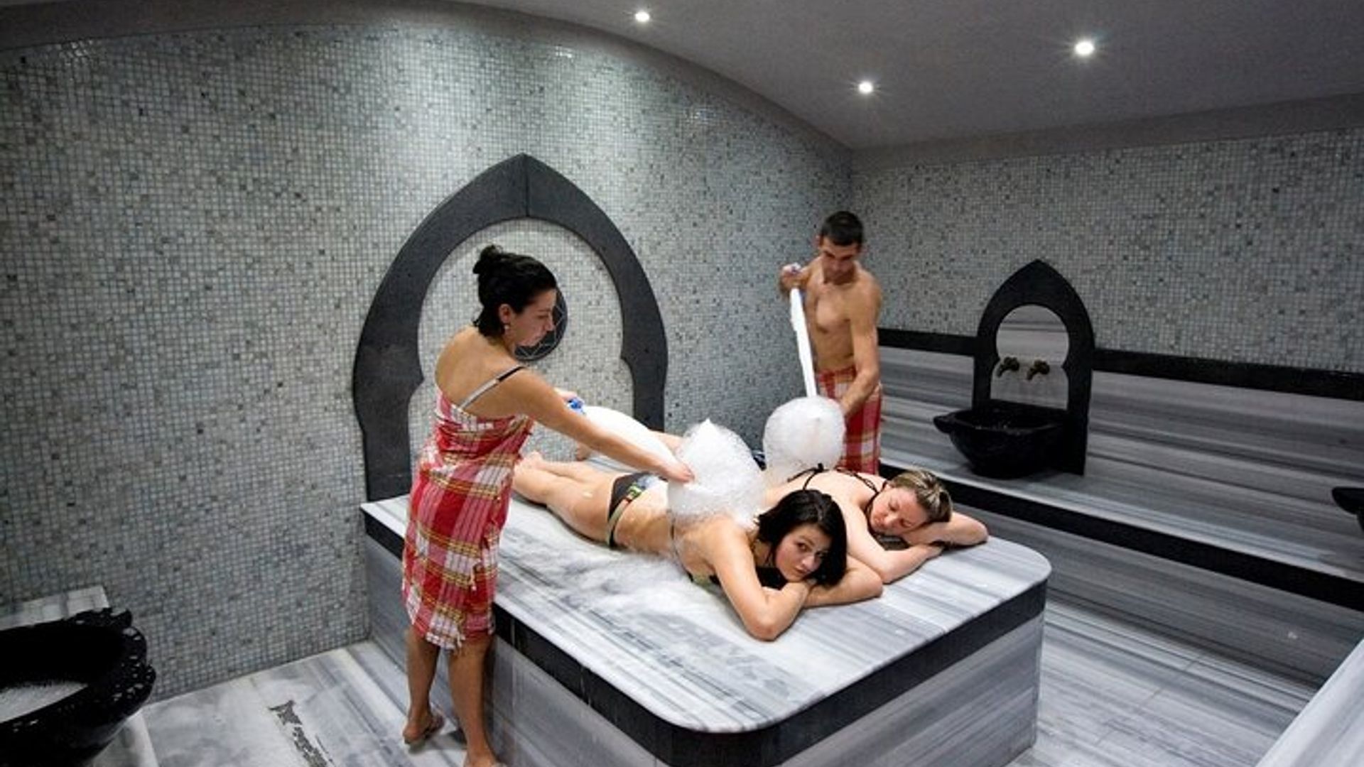 Side Turkish Bath with Full Body Aloe Vera Massage & Transfer