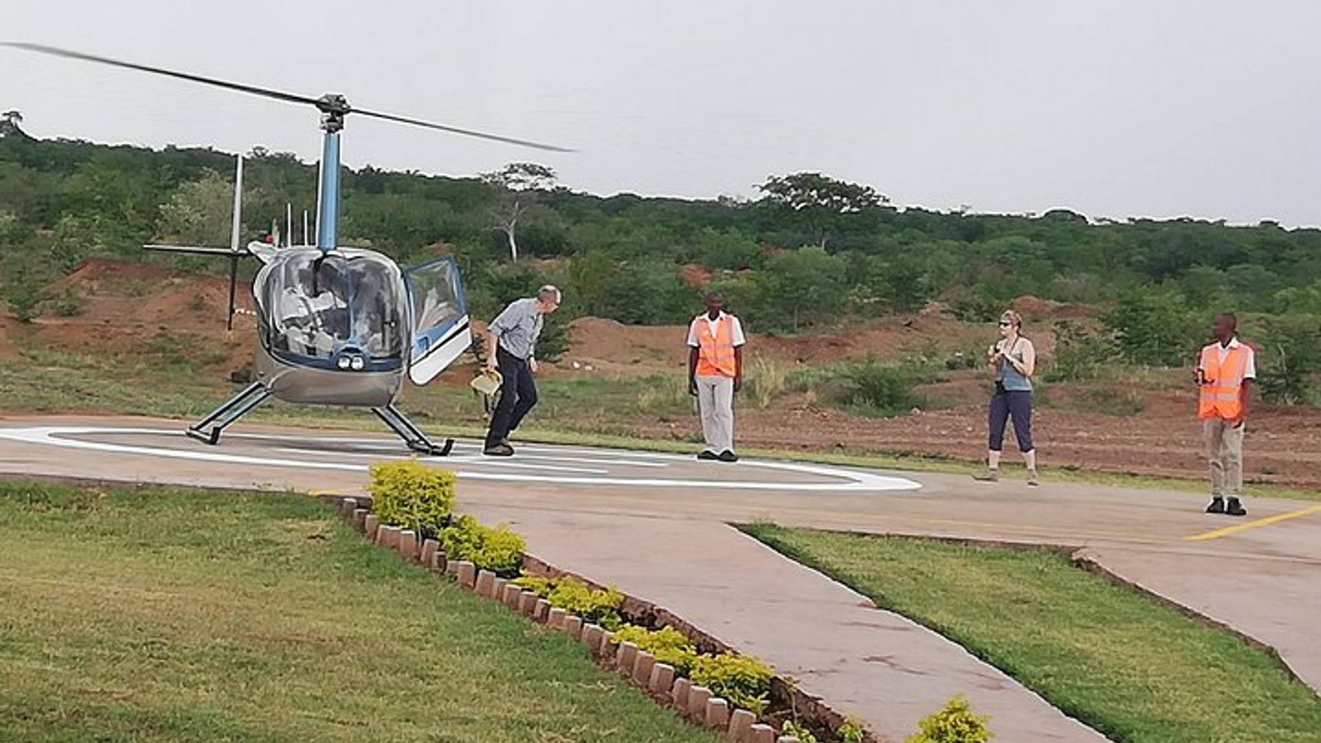 Helicopter,Falls tour and Chobe Day trip Combo