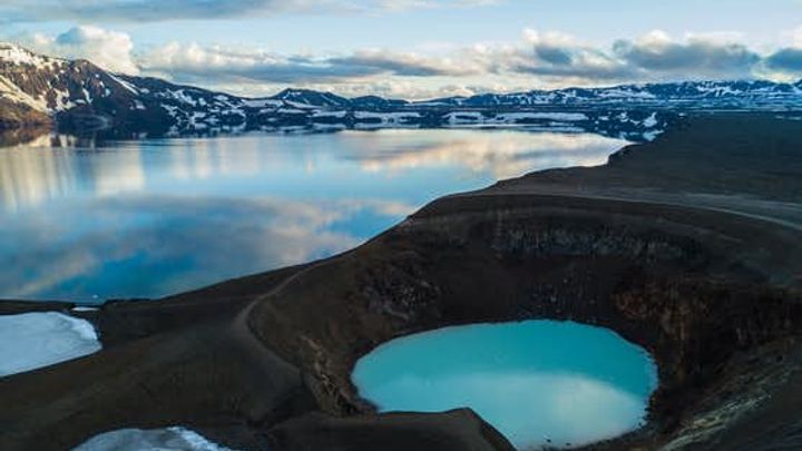 Private Highland tour to Askja Caldera