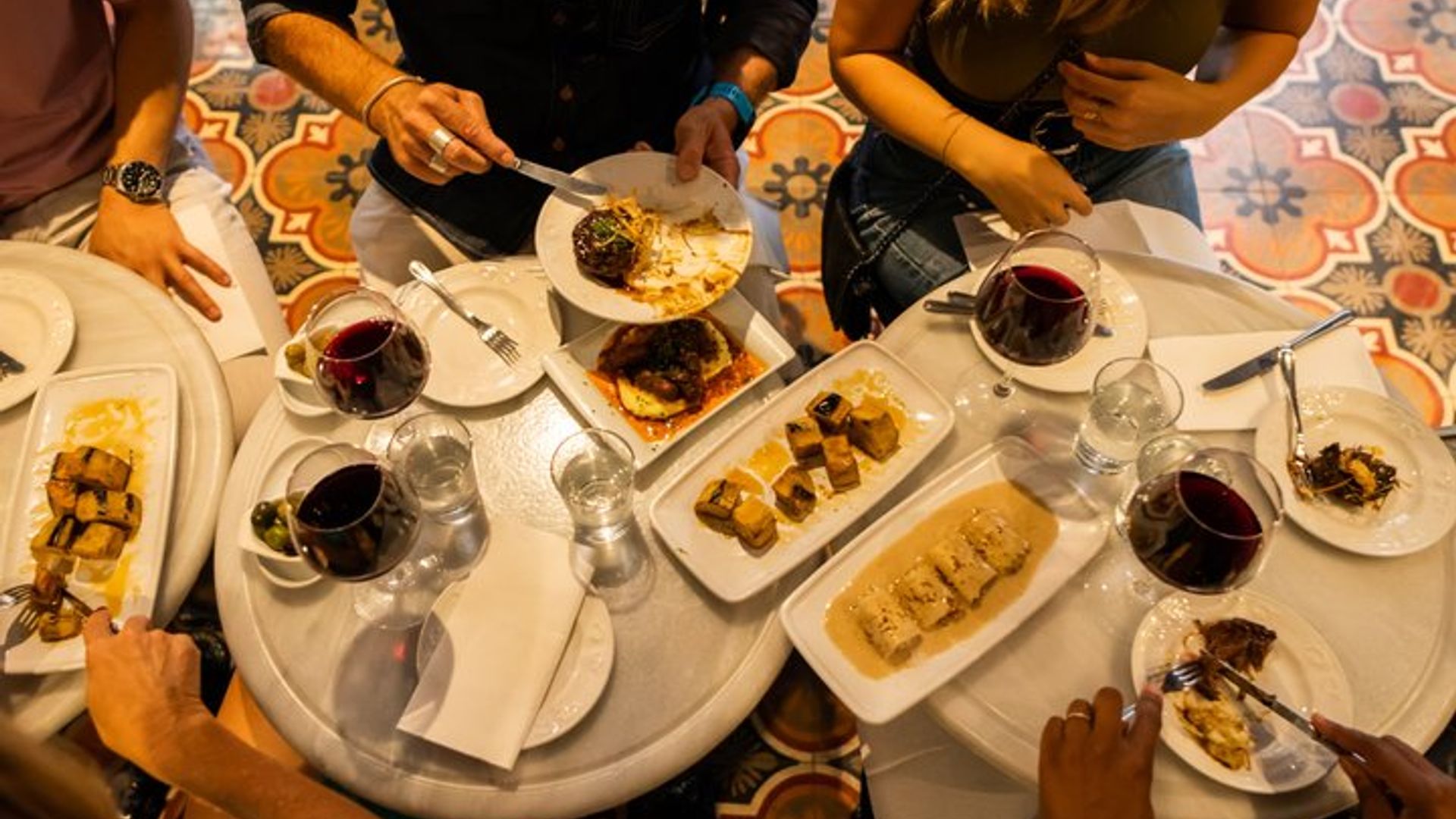 Barcelona Gothic Quarter Small-Group Tapas Tasting Tour
