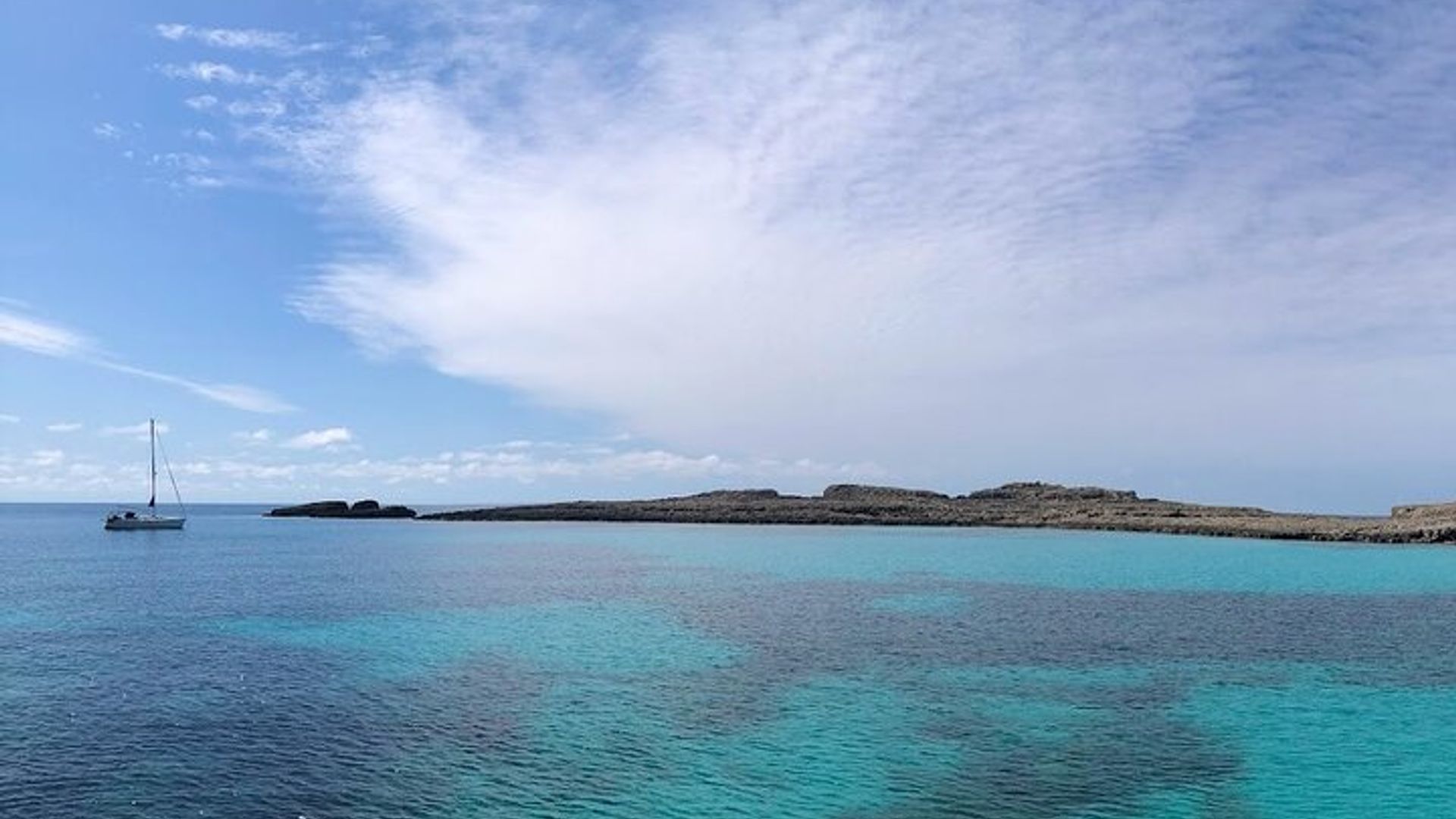 Tour Privado y Secreto en Ape Collector Vintage en Menorca
