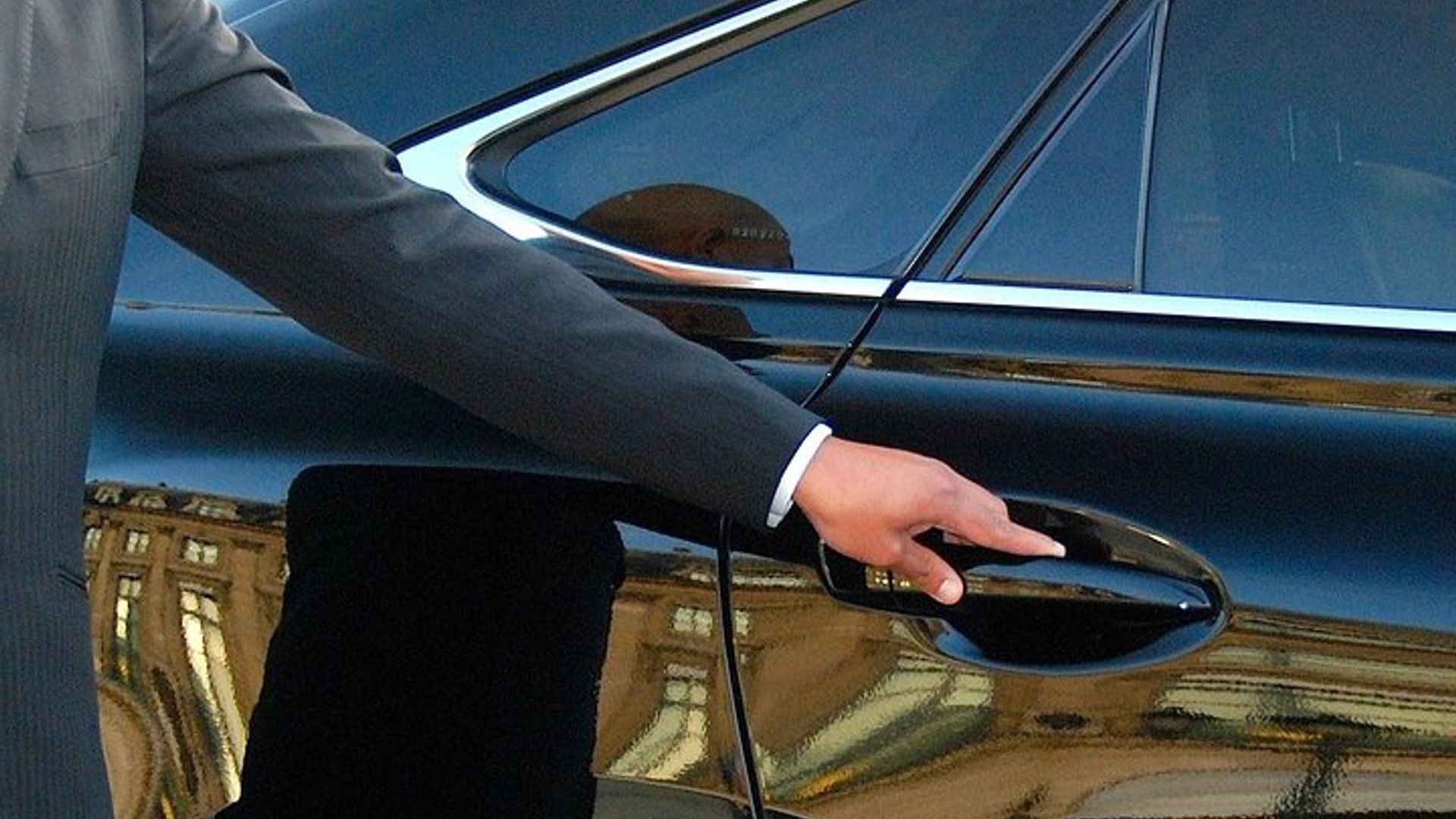 Transfert privé à l'arrivée à Paris : Charles de Gaulle ou Orly