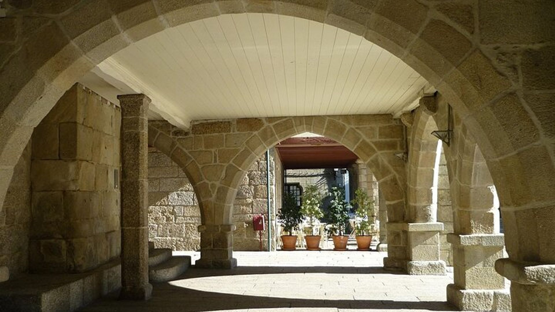 Guimarães Medieval Quest: Self-Guided Walking Tour