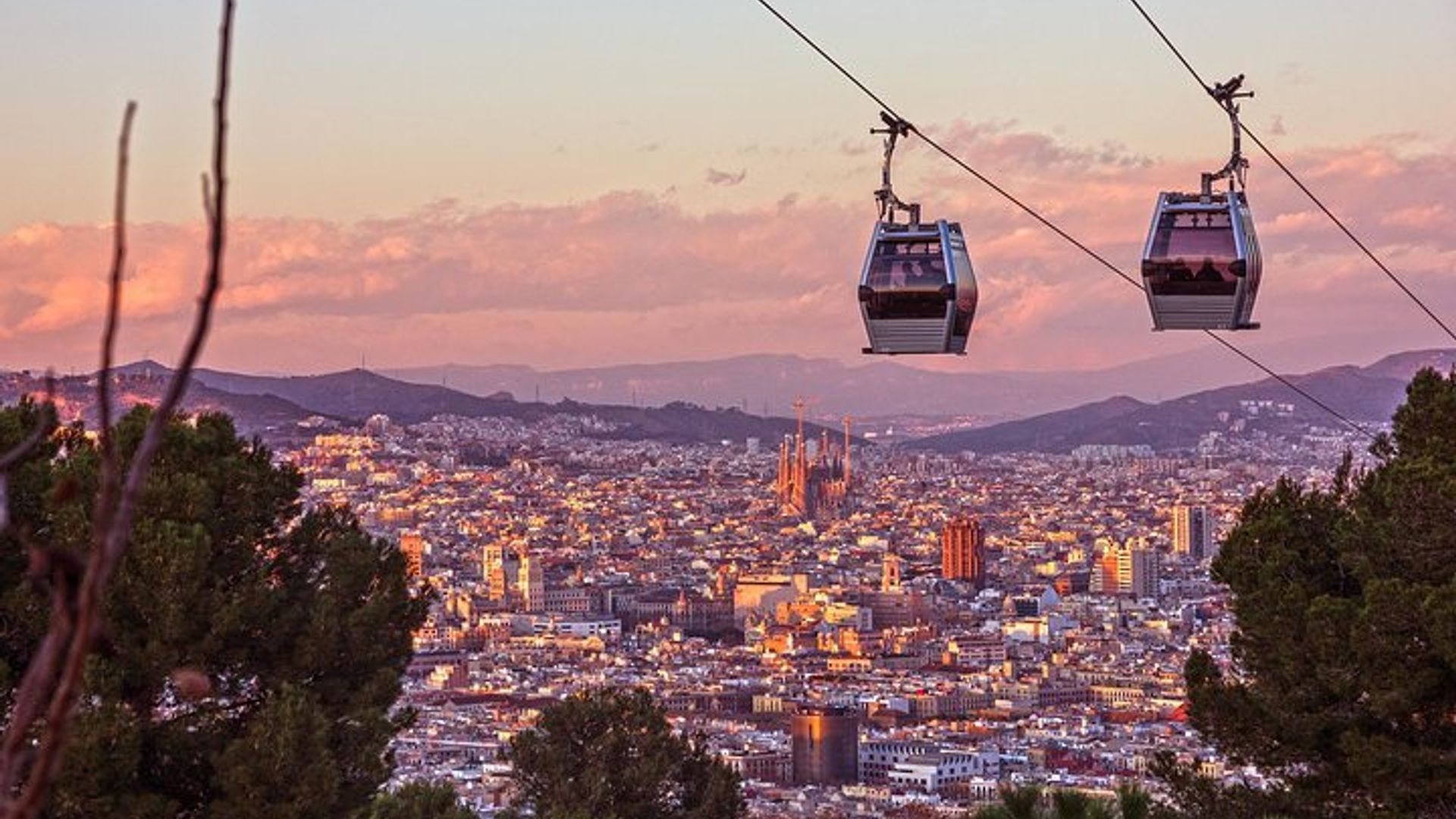 Montjuïc Cable Car: Tickets & Audio Tour on Mobile App