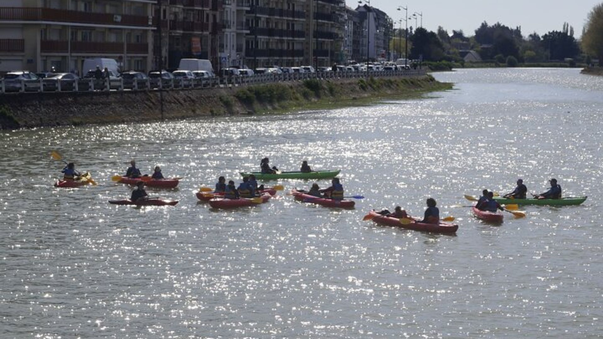 Kajakfahren, Eine Zeitreise entlang des Wassers