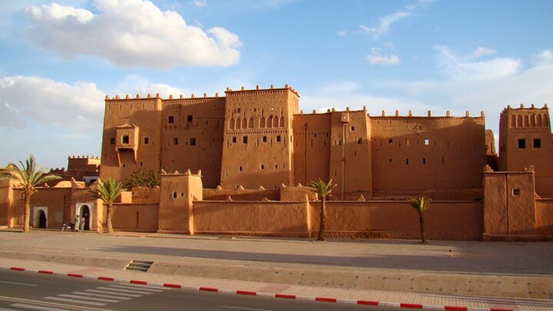 3-Day Merzouga Sahara with Camel Trek, Meals & Sandboarding