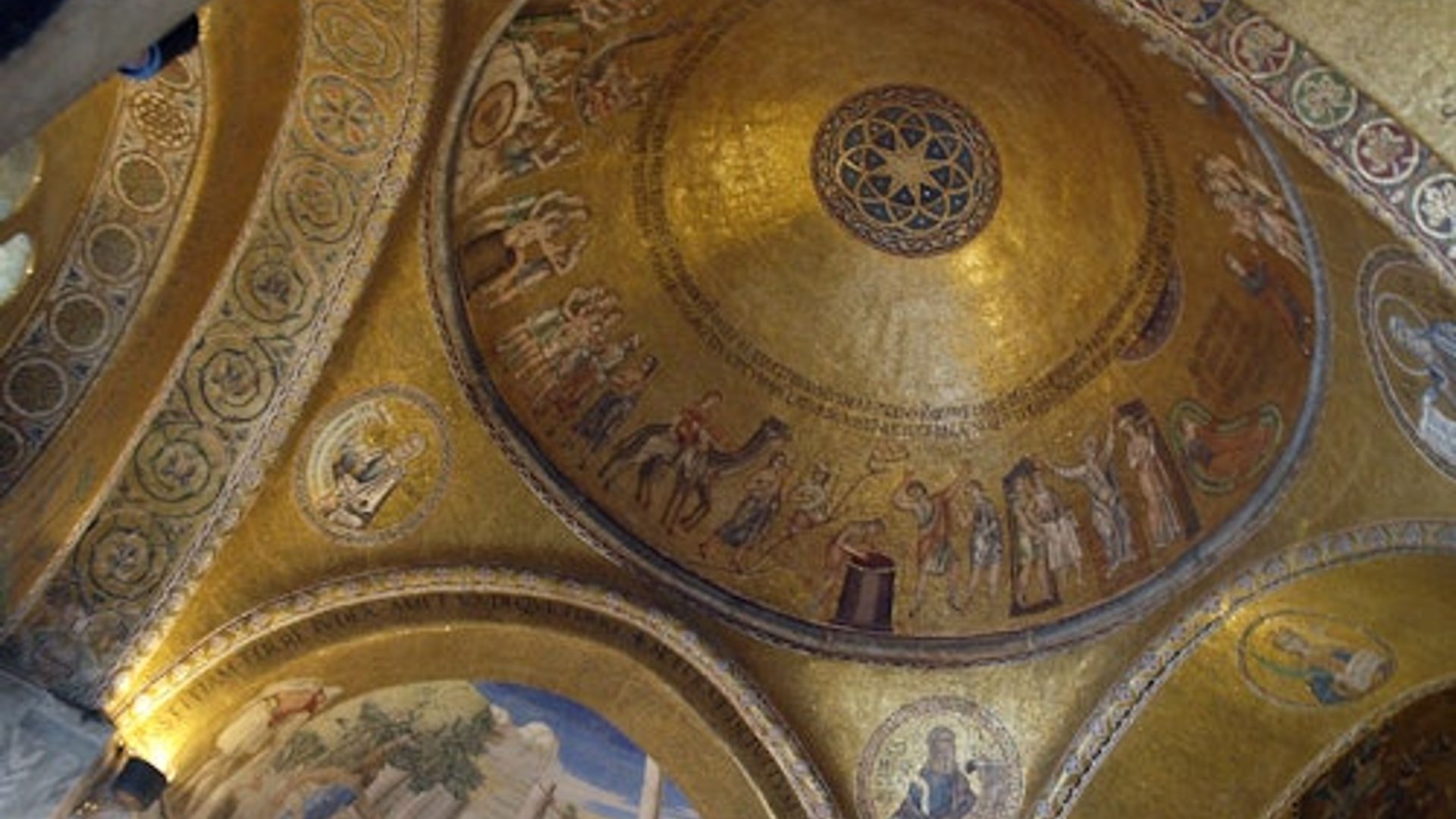 St. Mark’s Basilica: Guided Tour With Terrace access