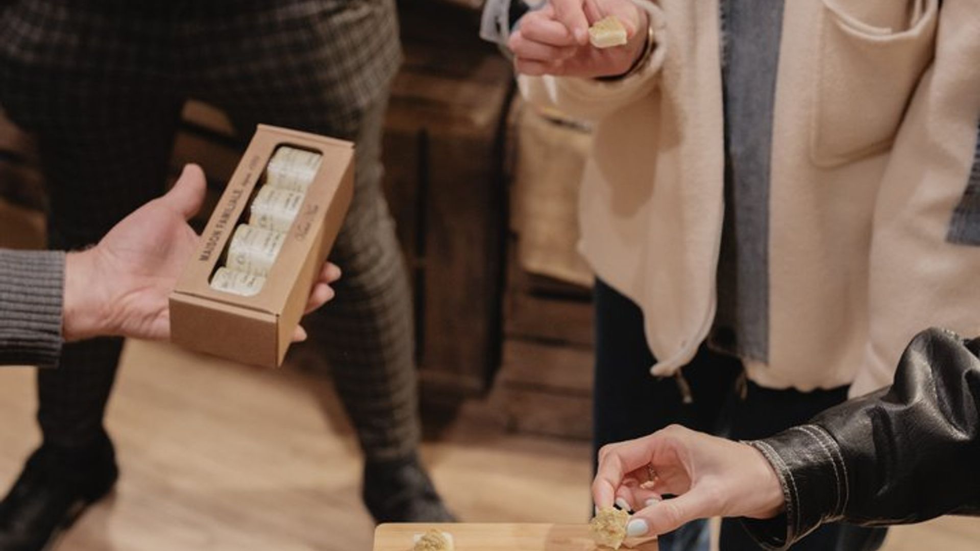 Recorrido a pie con comida agradable y destacados para grupos pequeños con almuerzo